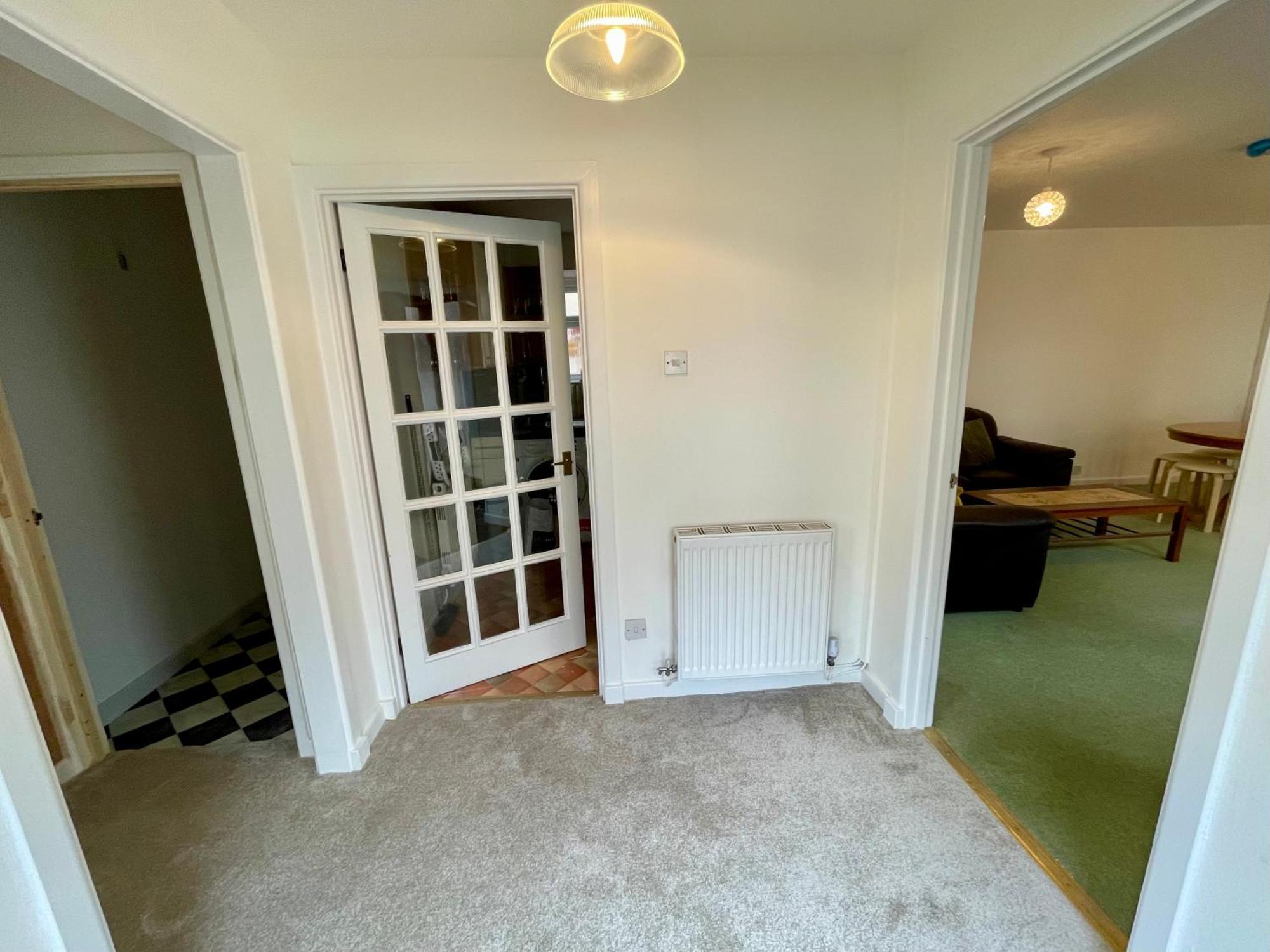 Holiday home Vernon Place Town Centre, Vernon 3-bed With Parking, 1a Vernon Court 2-bed With Parking, 1b No Parking, Off The High Street Next To Sandford Park *