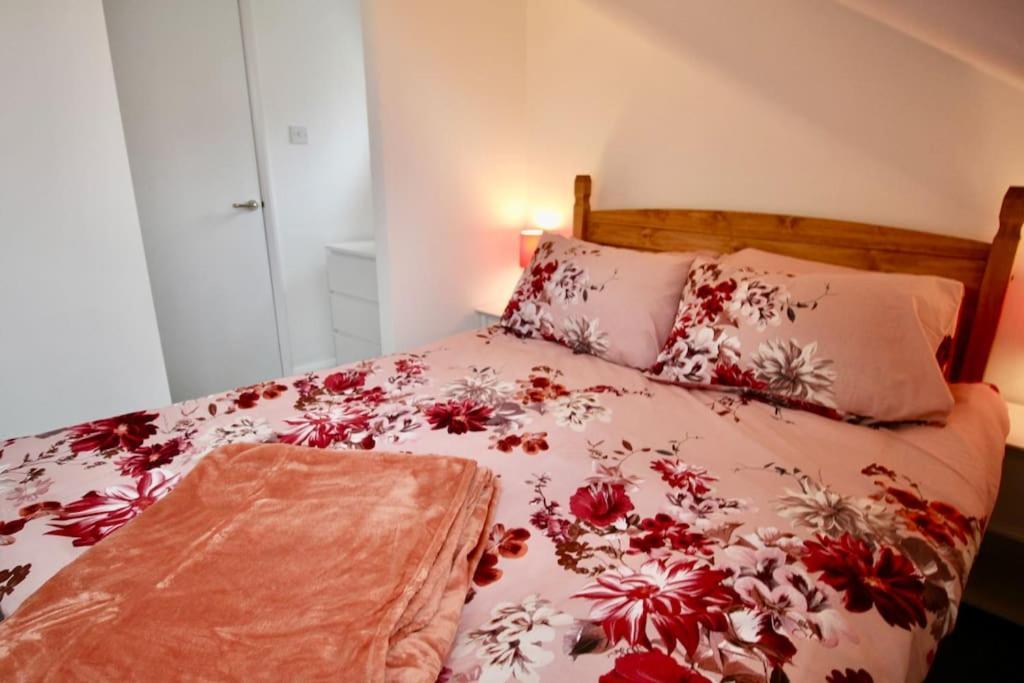 Vernon Place Town Centre, Vernon 3-bed With Parking, 1a Vernon Court 2-bed With Parking, 1b No Parking, Off The High Street Next To Sandford Park Casa de férias *
