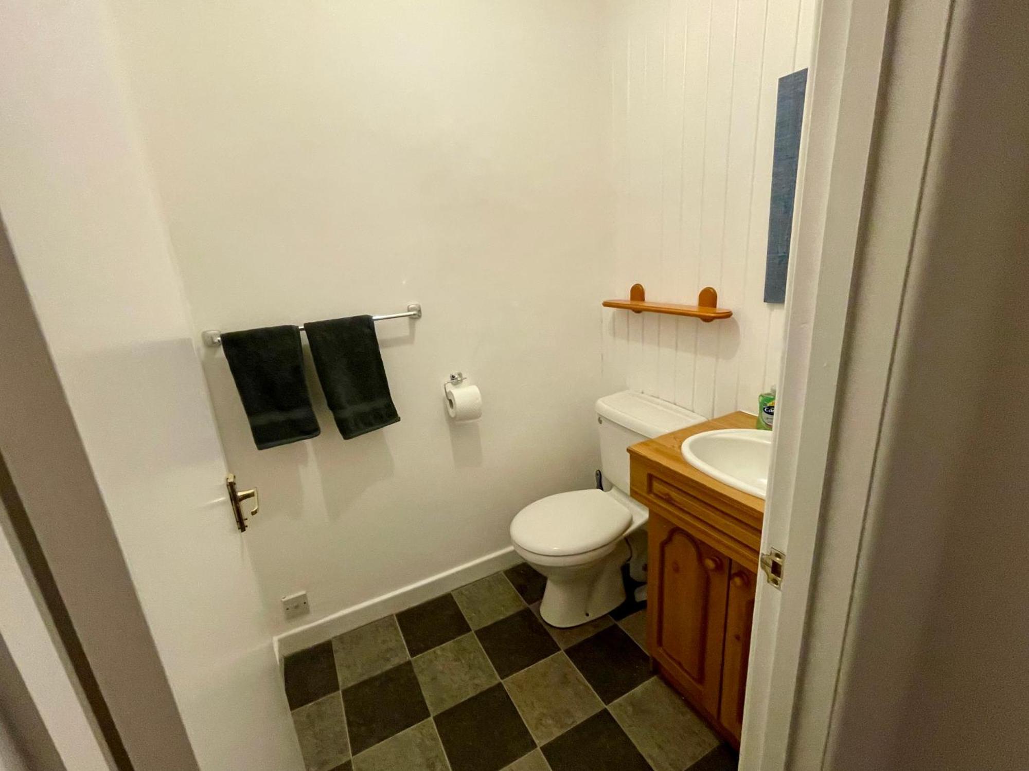 Vernon Place Town Centre, Vernon 3-bed With Parking, 1a Vernon Court 2-bed With Parking, 1b No Parking, Off The High Street Next To Sandford Park Casa de férias *